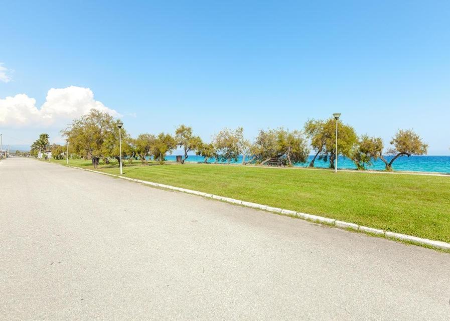 San Giorgio Luxury Apartments Ierissos Dış mekan fotoğraf